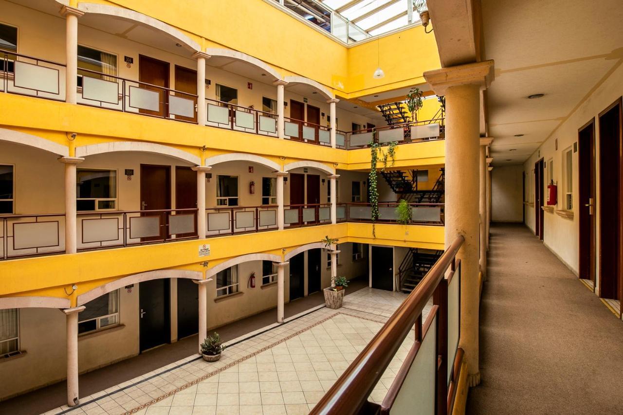 Capital O Hotel Victoria Морелия Экстерьер фото