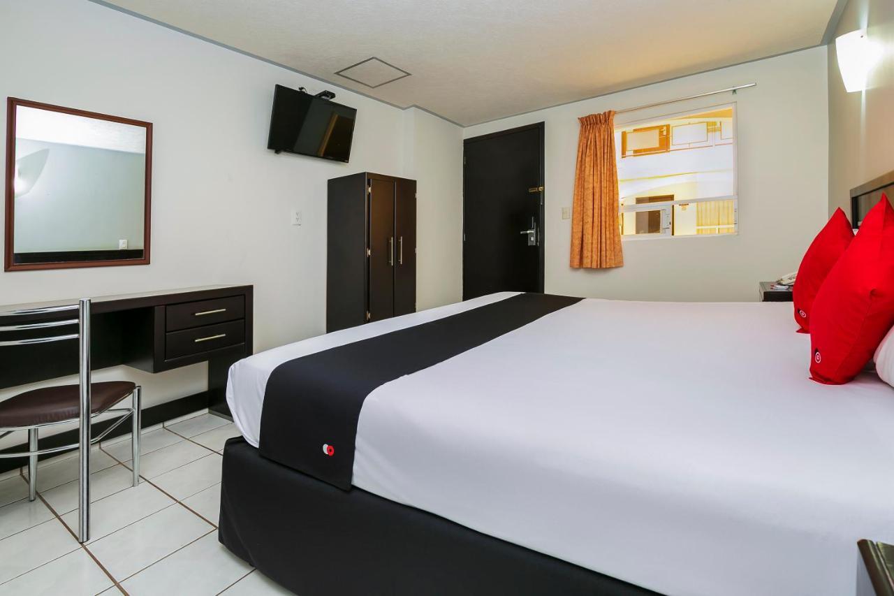 Capital O Hotel Victoria Морелия Экстерьер фото