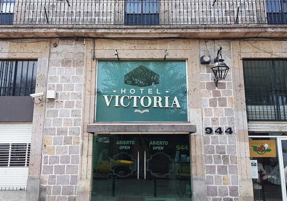 Capital O Hotel Victoria Морелия Экстерьер фото