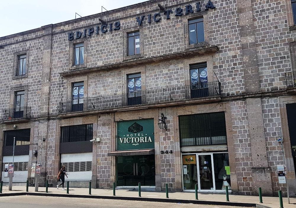 Capital O Hotel Victoria Морелия Экстерьер фото