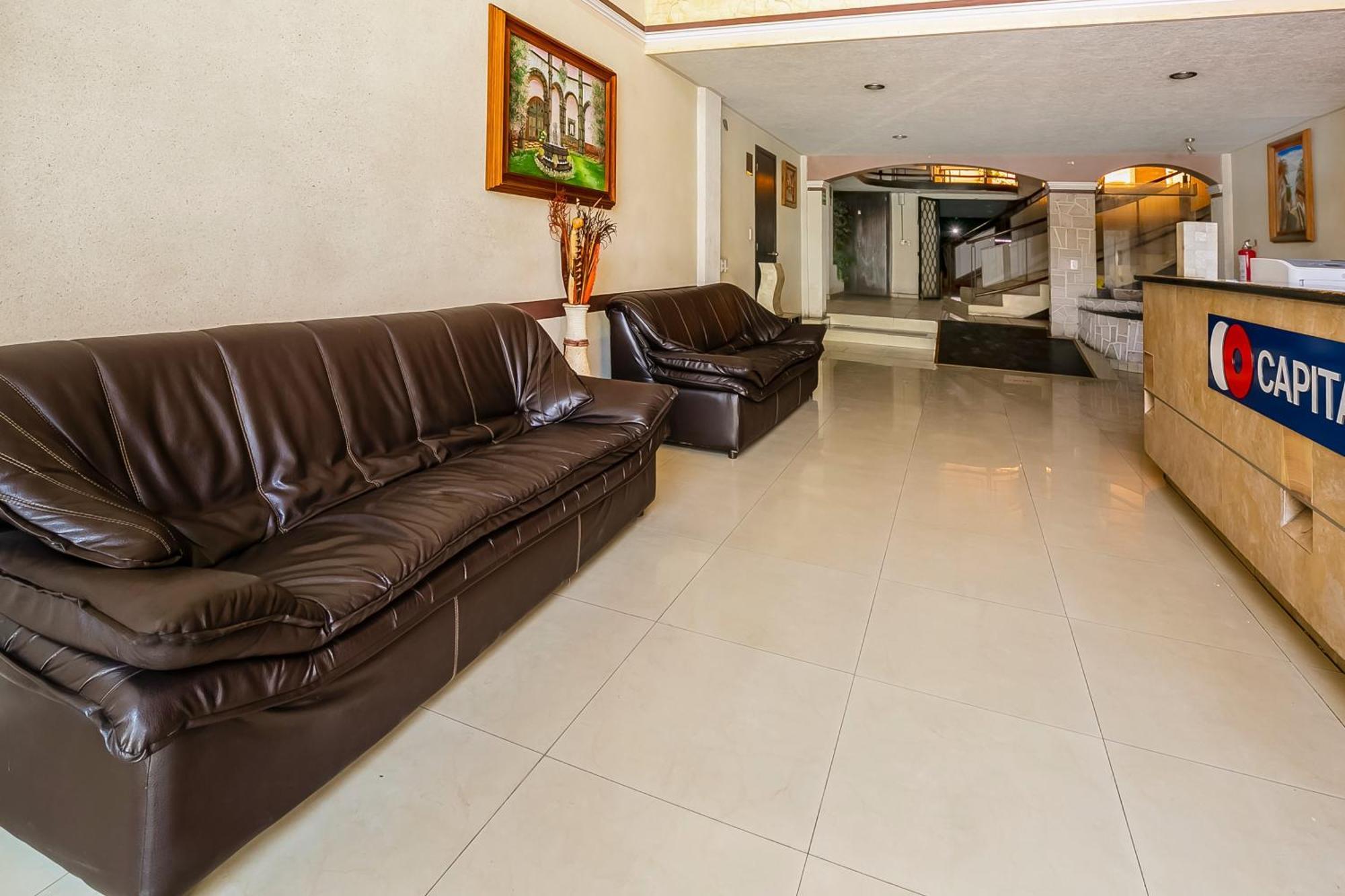 Capital O Hotel Victoria Морелия Экстерьер фото