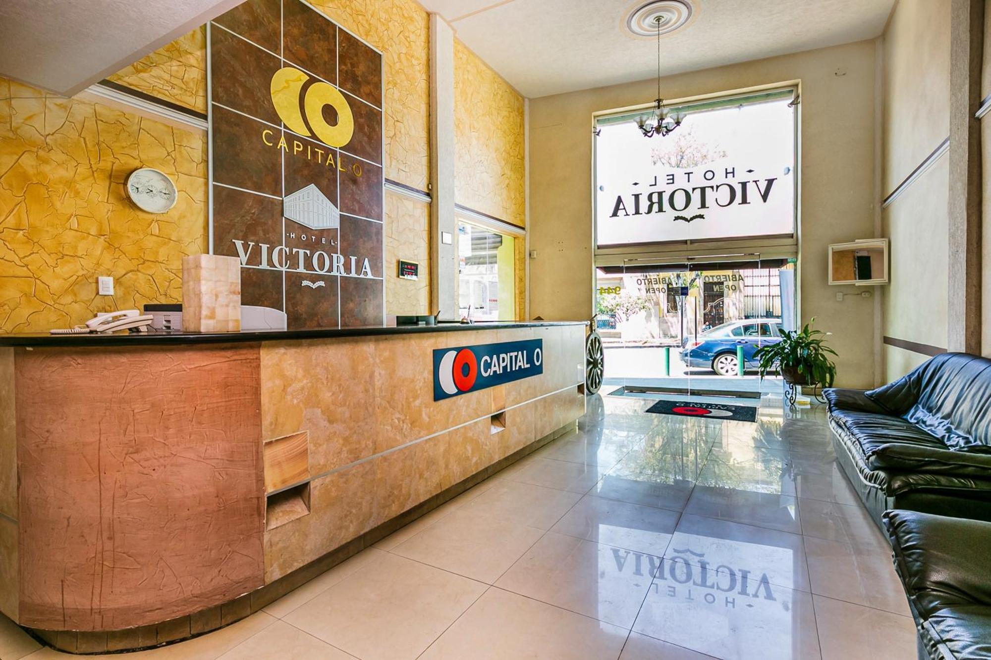 Capital O Hotel Victoria Морелия Экстерьер фото